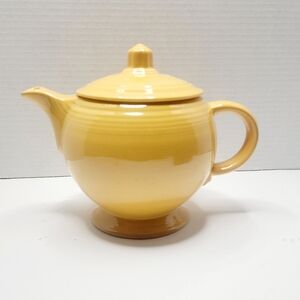 Vintage Fiestaware Teapot with Lid Yellow Medium  Fiesta